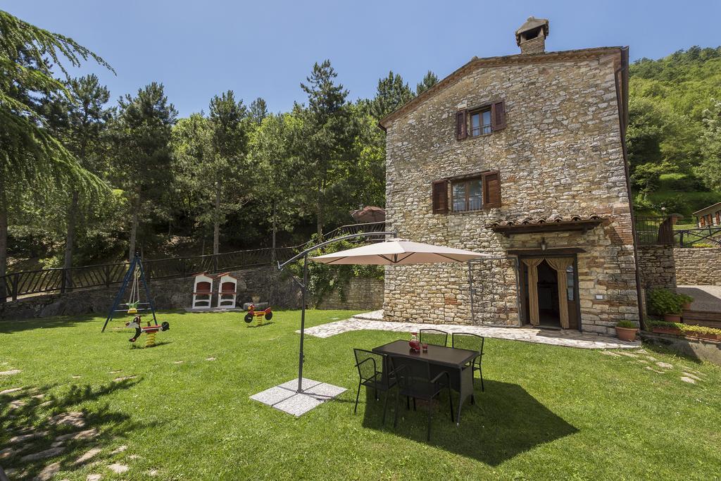 Agriturismo Monte Acuto Umbertide Room photo